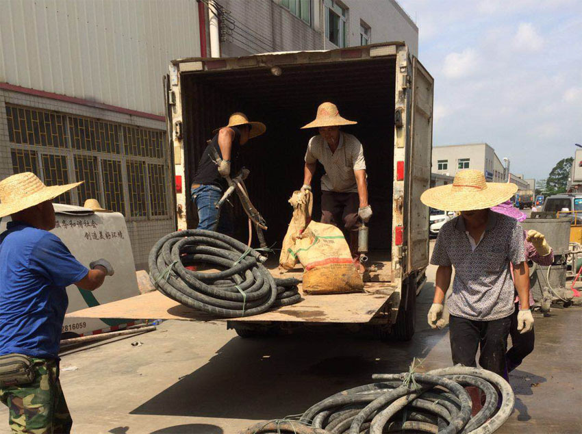 涞水一部件厂房地基出现下沉注浆加固